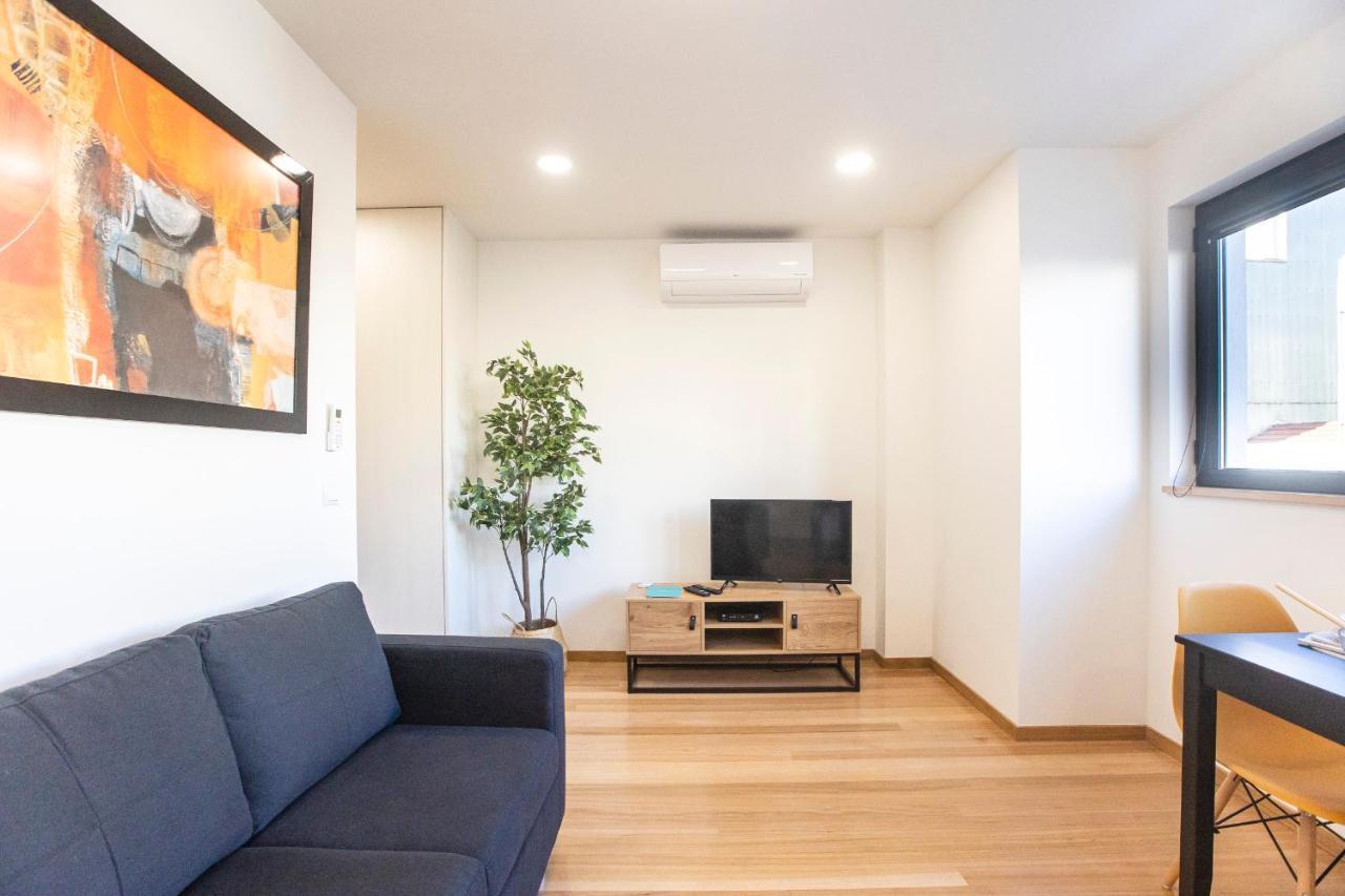 Homely Studio w/ AC near Marquês by LovelyStay Porto Exterior foto