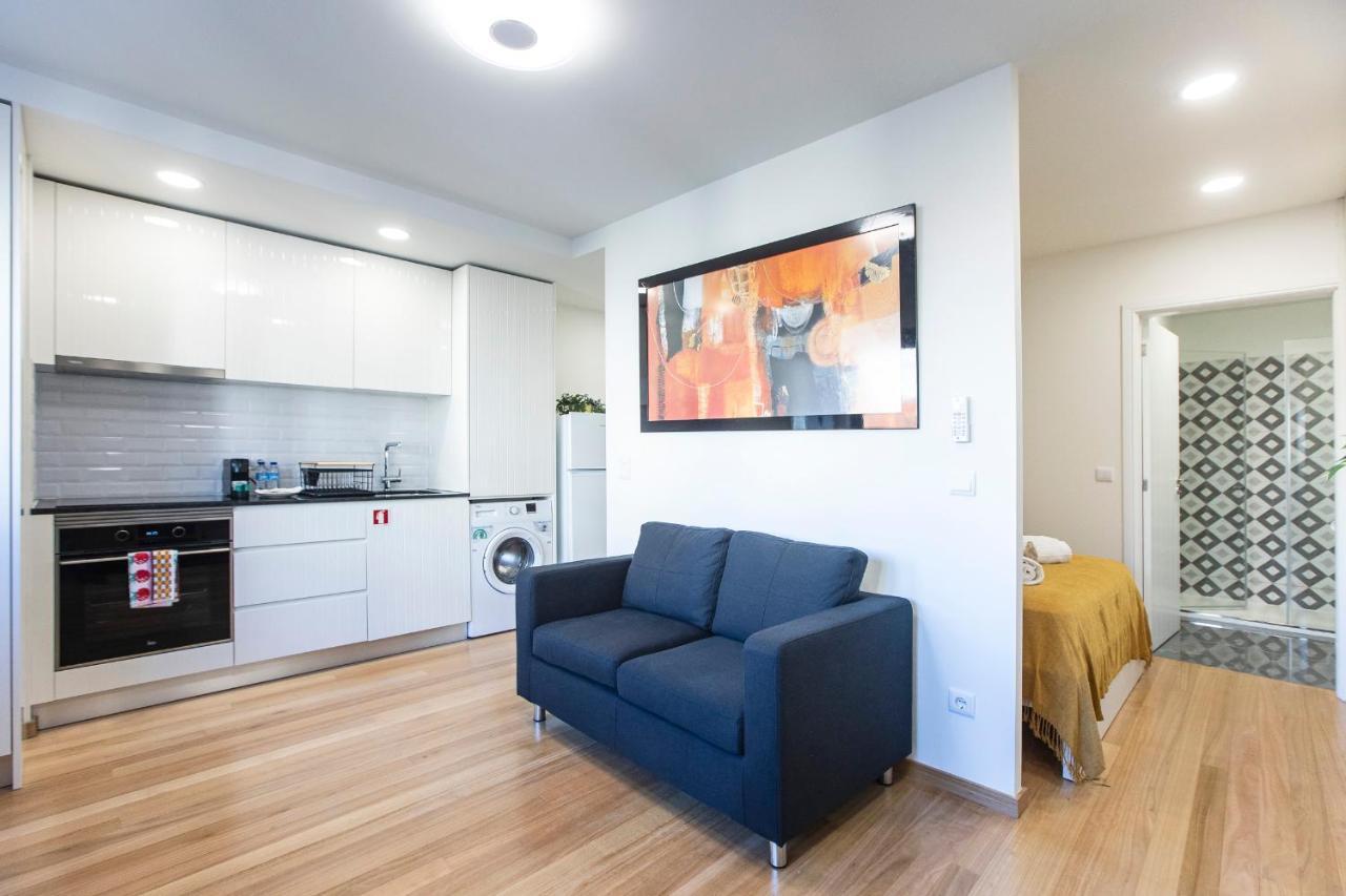 Homely Studio w/ AC near Marquês by LovelyStay Porto Exterior foto